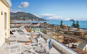 Hotel Tritone